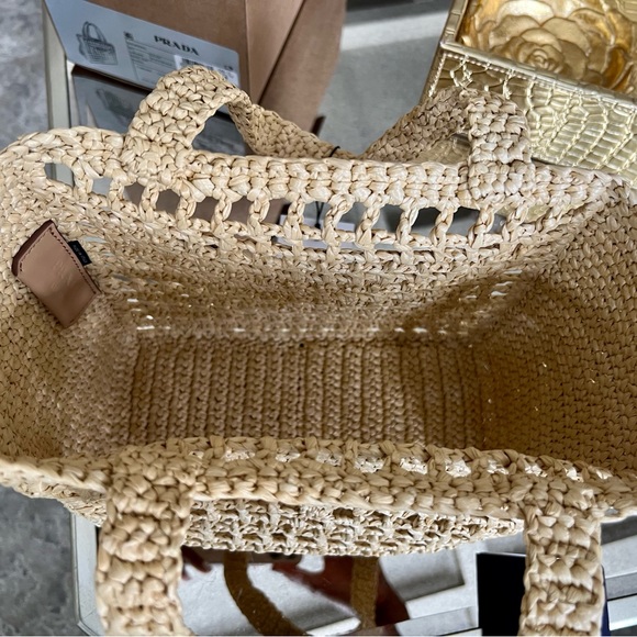 Prada small crochet raffia tote bag - Picture 6 of 16